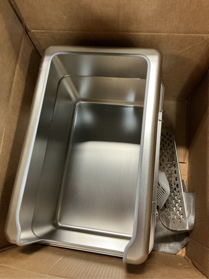 Condition photo showing Good Condition for stainless steel litter box with metal lid and scoop - enclosed metal litter box for large cats, rust-resistant, odor-control, easy to clean, durable & long-lasting with round edge (l) l:17.7"x13.8"x11.8"