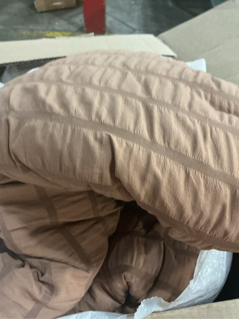 Condition photo showing As Is for Love's cabin Seersucker Mocha Mousse King Size Comforter Set 7 Pieces, All Season Bedding Set, King Bed in a Bag Comforter Set with Comforter, Flat Sheet, Fitted Sheet, Pillowcase and Pillow Sham King (102"X90") Mocha Mousse