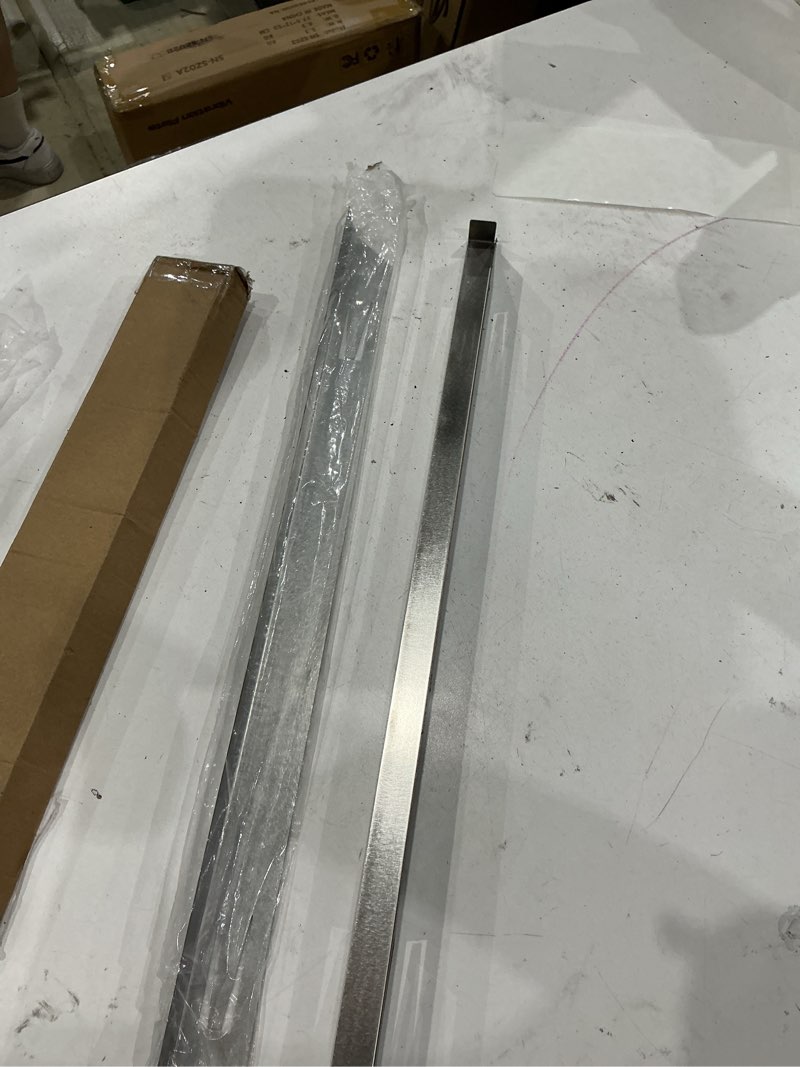 Condition photo showing As Is for pergar stainless steel stove gap covers, counter gap filler for kitchen, heat resistant, easy to install, silver 457x457cm / 179.9x179.9in