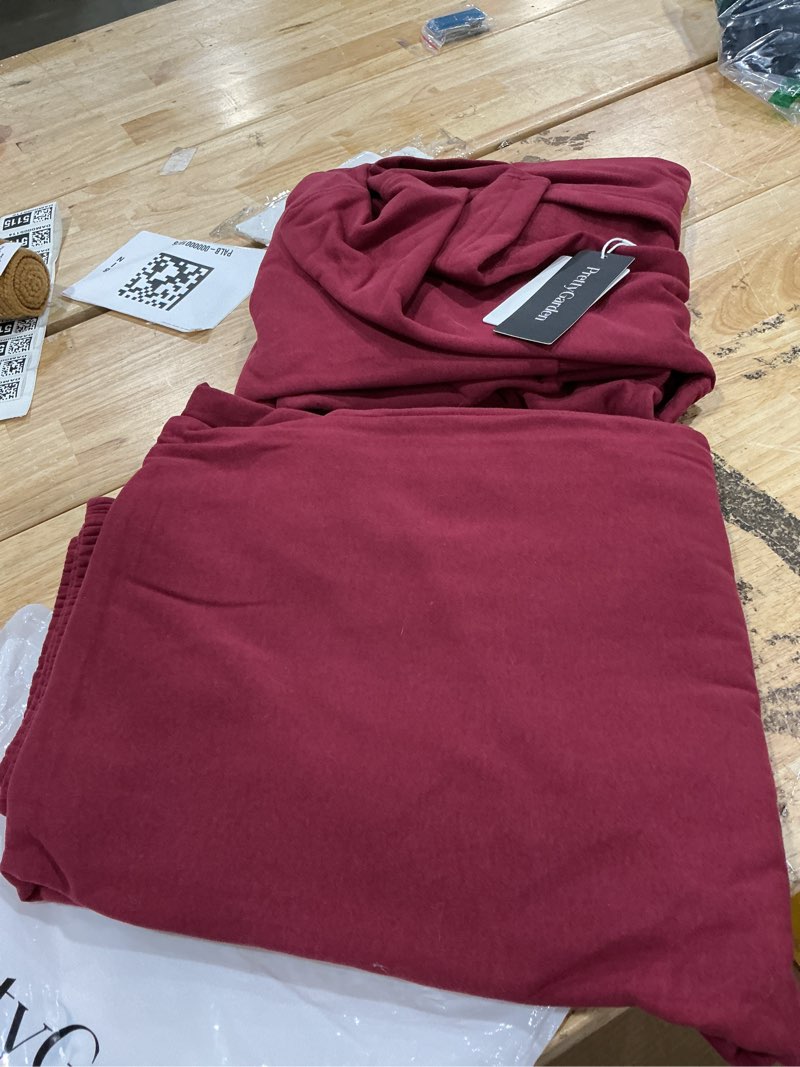 Condition photo showing Good Condition for prettygarden womens sweatsuits 2 piece set 2025 casual winter long sleeve hoodie loose wide leg sweatpants fall tracksuit wine red medium