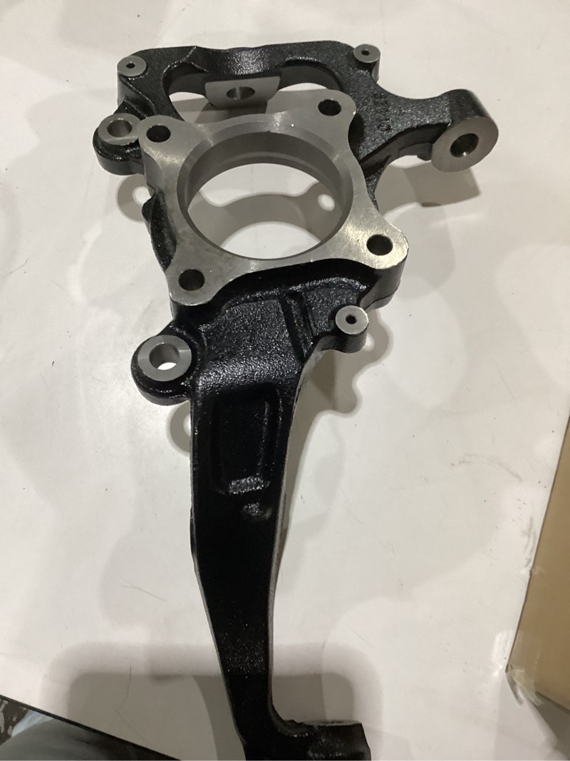 Condition photo showing Good Condition for steering knuckle make model unknown