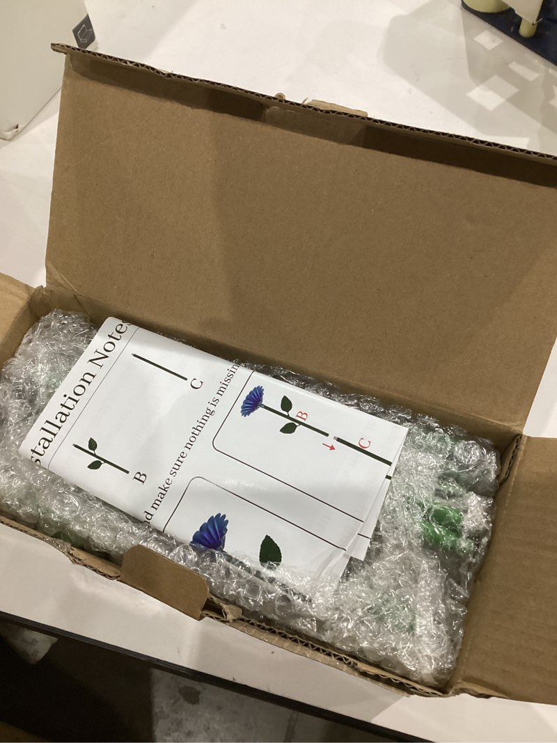 Retyion 4 Pack Bee Watering Station, Bee Bath for Garden Metal Bee Water Feeder with Flower Design, 