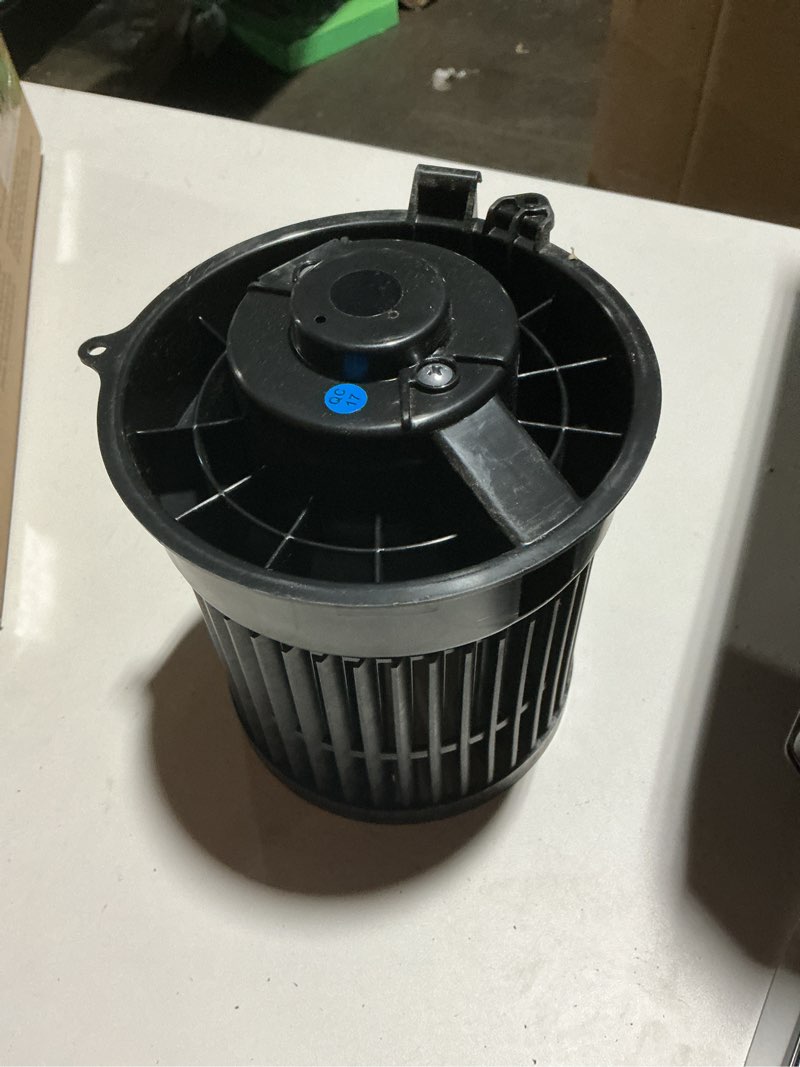 Condition photo showing Good Condition for ac heater blower motor replacement by aa ignition - compatible with nissan vehicles - 2014-2019 rogue 2.5l, rogue sport 2.0l - replaces 700323, 27226-4bu0a, 272264bu0a front side hvac heater assembly