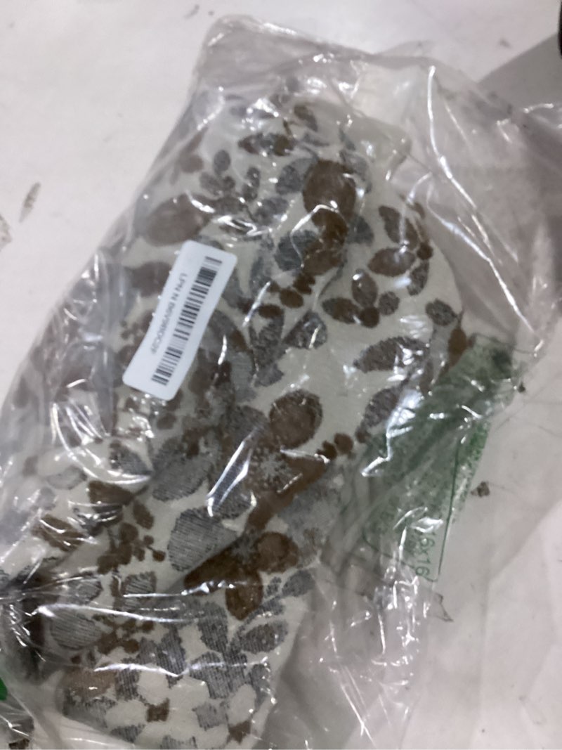 Condition photo showing Good Condition for 100% cotton french pastoral throw pillow covers set of 2, 20x20 inch green farmhouse decorative cushion covers for sofa bed living room home decor green/cream 20" x 20" (pack of 2)