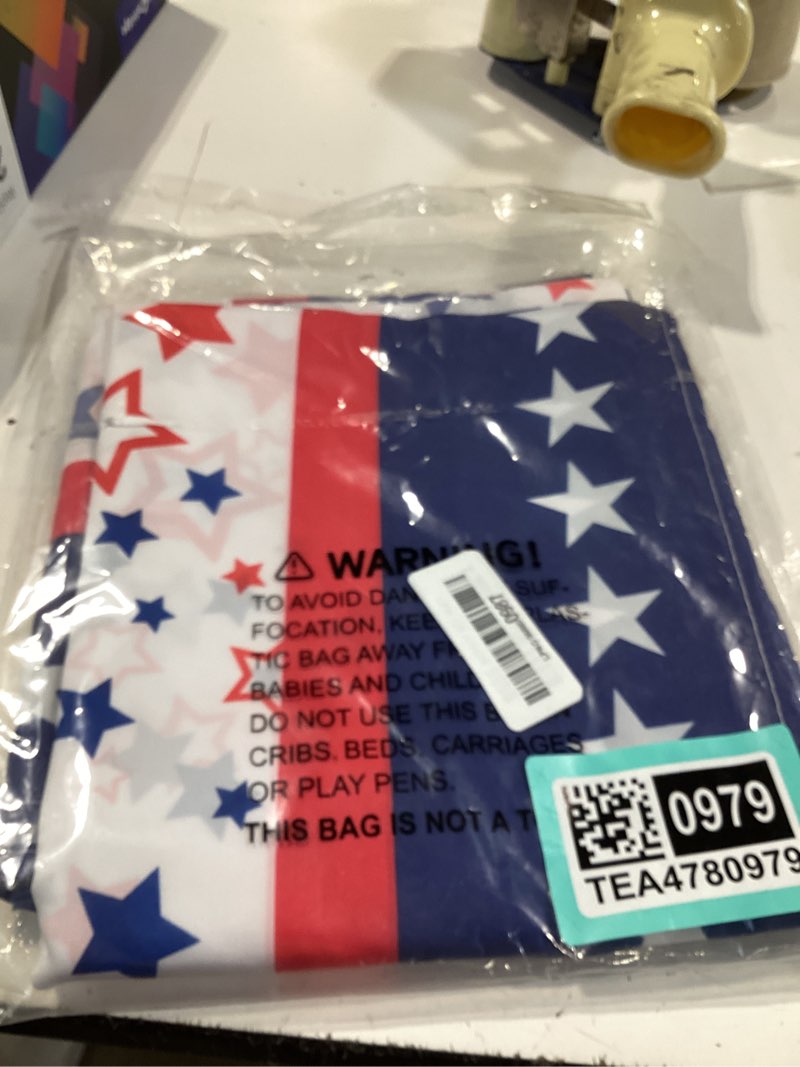 Condition photo showing New/Like New for xchi stars america independence day 4th of july memorial day patriotic tablecloth rectangle washable table covers for home party decorations 60x120 inch 120" x 60" (rectangular)