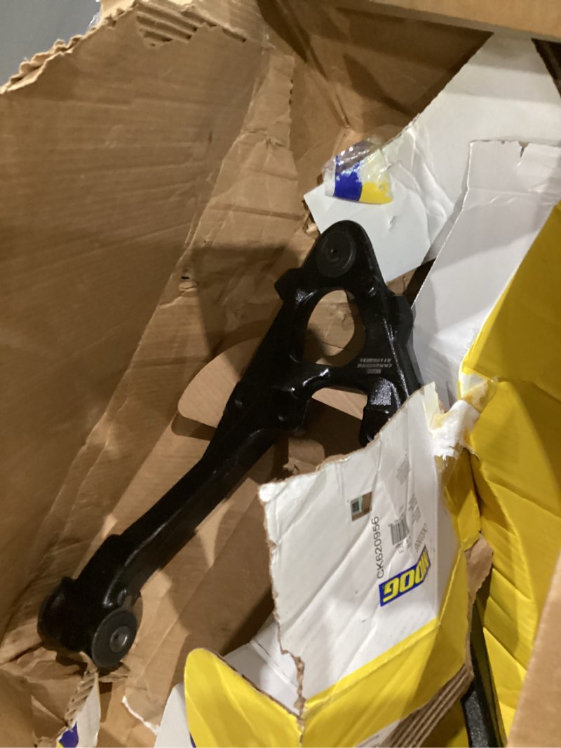 Condition photo showing Good Condition for moog ck620956 front left lower suspension control arm and ball joint assembly for chevrolet silverado 1500