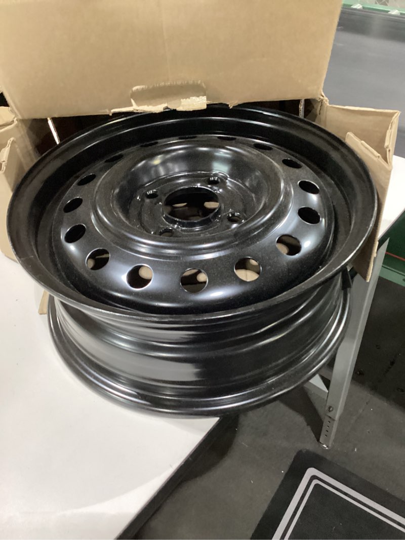 Condition photo showing Good Condition for Dorman 939-200 Wheel Compatible with Select Hyundai Models, Black