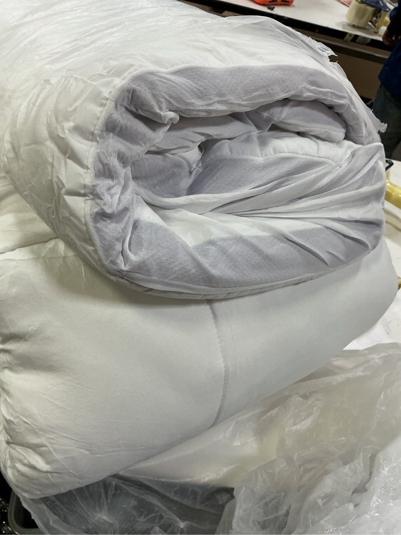 Condition photo showing Good Condition for Dual Layer 4 Inch Memory Foam Mattress Topper King - 2 Inch Gel Memory Foam and 2 Inch Pillow Top Mattress Pad, Rayon Made from Bamboo Cover, 7-Zone Egg Crate Mattress Topper