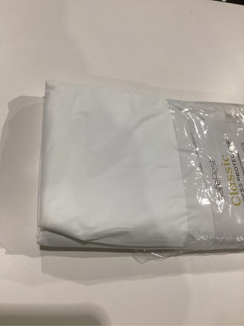 Condition photo showing Good Condition for SafeRest Waterproof Mattress Protector Queen Size – Absorbent Breathable Soft Fitted Bed Cover with 18" Deep Stretchable Pockets – Machine Washable Queen Mattress Cover Classic (Polyester) Queen