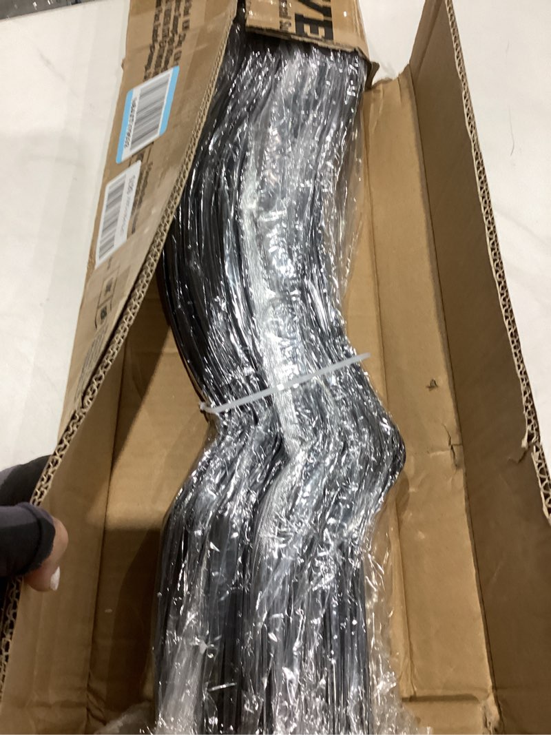 Condition photo showing New/Like New for vevor metal deck balusters 32.25"x1" 26 pack black - iron spindles with screws, fit for wood & composite deck, outdoor stair & porch railing wavy iron 32.25 inch-26 pack