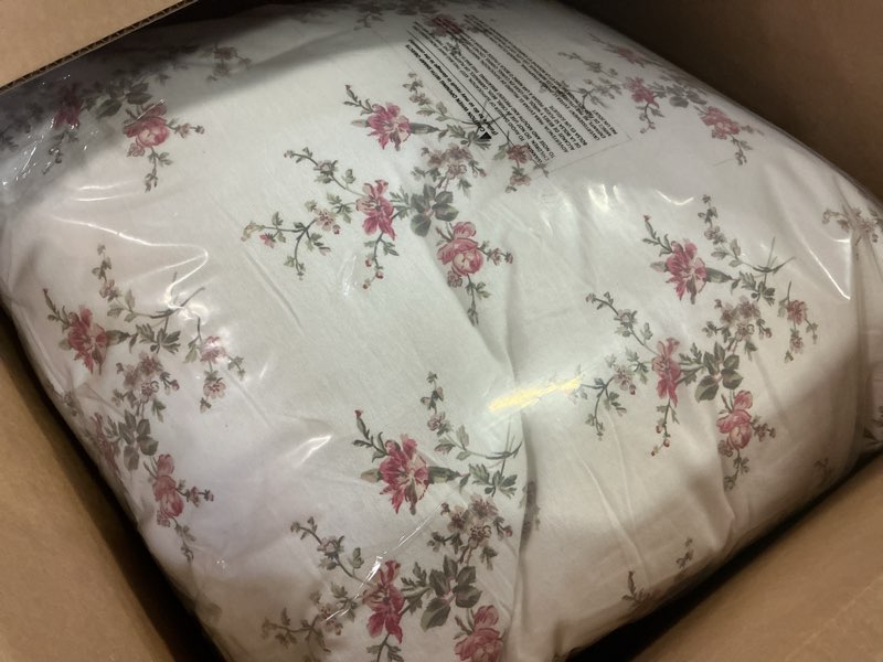 Condition photo showing Good Condition for laura ashley - queen comforter set, reversible & naturally soft cotton flannel bedding w/matching pillowcases, medium weight for year round use, 3 piece bed sets (jessika red) queen jessika red