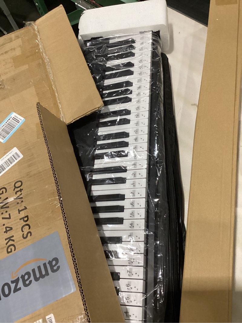 Condition photo showing Good Condition for 88 Key Piano Keyboard, Electric Digital Piano with Semi Weighted Keys, Keyboard Piano with Sustain Pedal, Power Supply, Stand, Carrying Case, Headphones, USB-MIDI Compatibility, for Beginner Adults Black