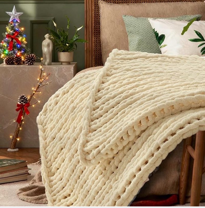 chenille chunky knit throw blanket 30"×40" 100% hand knitted with thick jumbo chenille yarn for bed couch soft cozy and machine washable cute comfy blanket for home decor (oatmeal, 30"x40")