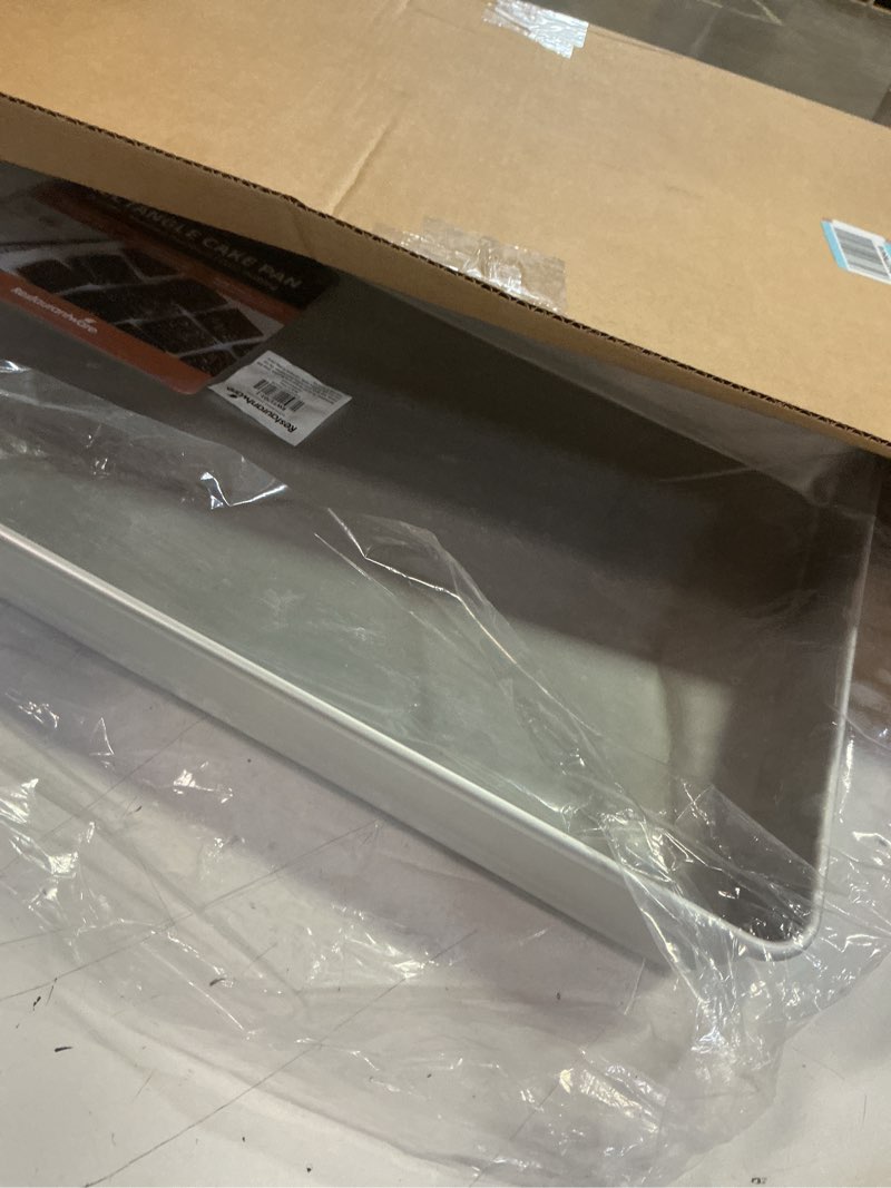 Condition photo showing Good Condition for restaurantware-met lux 18 x 12 x 2 inch straight-sided baking tin, 1 rectangular cake pan - oven-ready, freezable, anodized aluminum baking sheet cake pan, greaseproof, for birthday