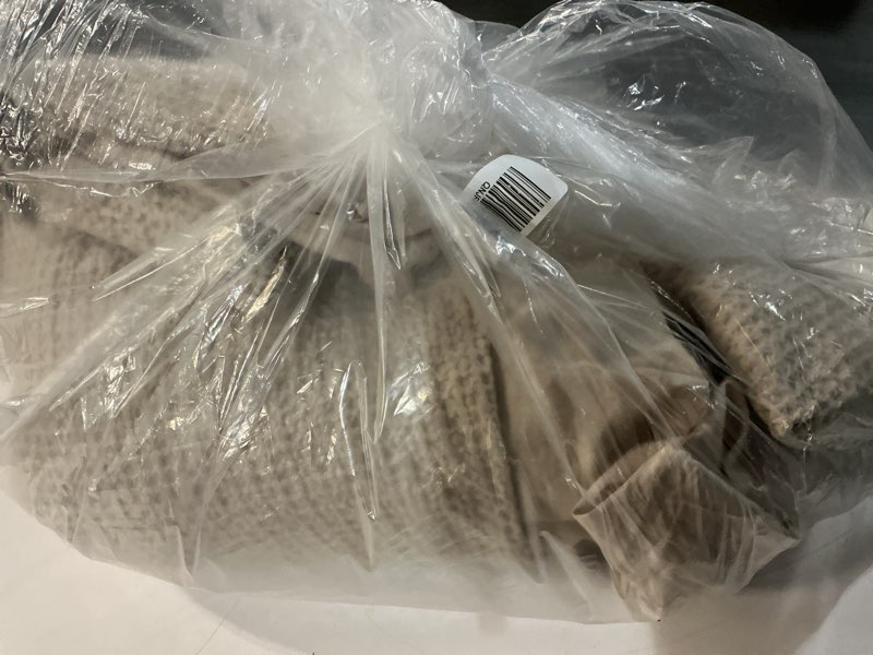 https://lotting-media.assets.bidfta.com/lotting_ff75fe90-ac35-45ad-a28c-03c97784f159