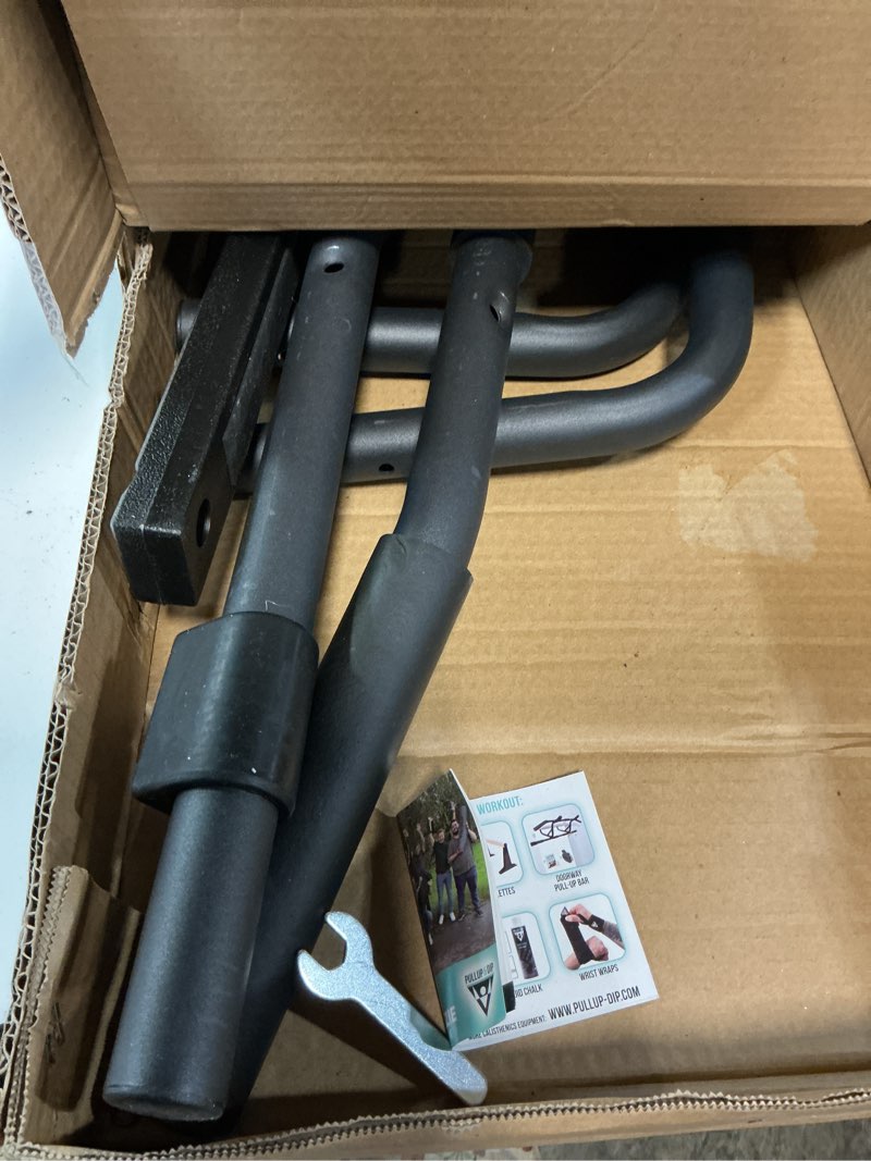 Condition photo showing Good Condition for pullup & dip pull-up bar for door frames for hanging without screws and no slipping, professional door bar, pull-up bar with padded handles pull-up bar hanging