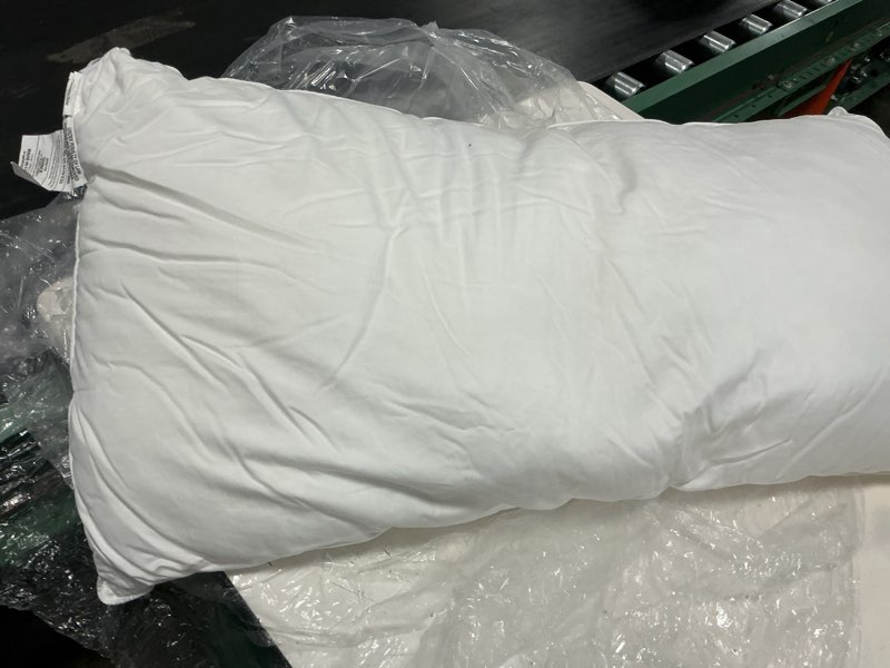 Condition photo showing Good Condition for almohada de plumas y plumón de ganso blanco de lujo, 75% pluma de ganso blanco y 25% plumón de ganso blanco, 550 potencia de relleno