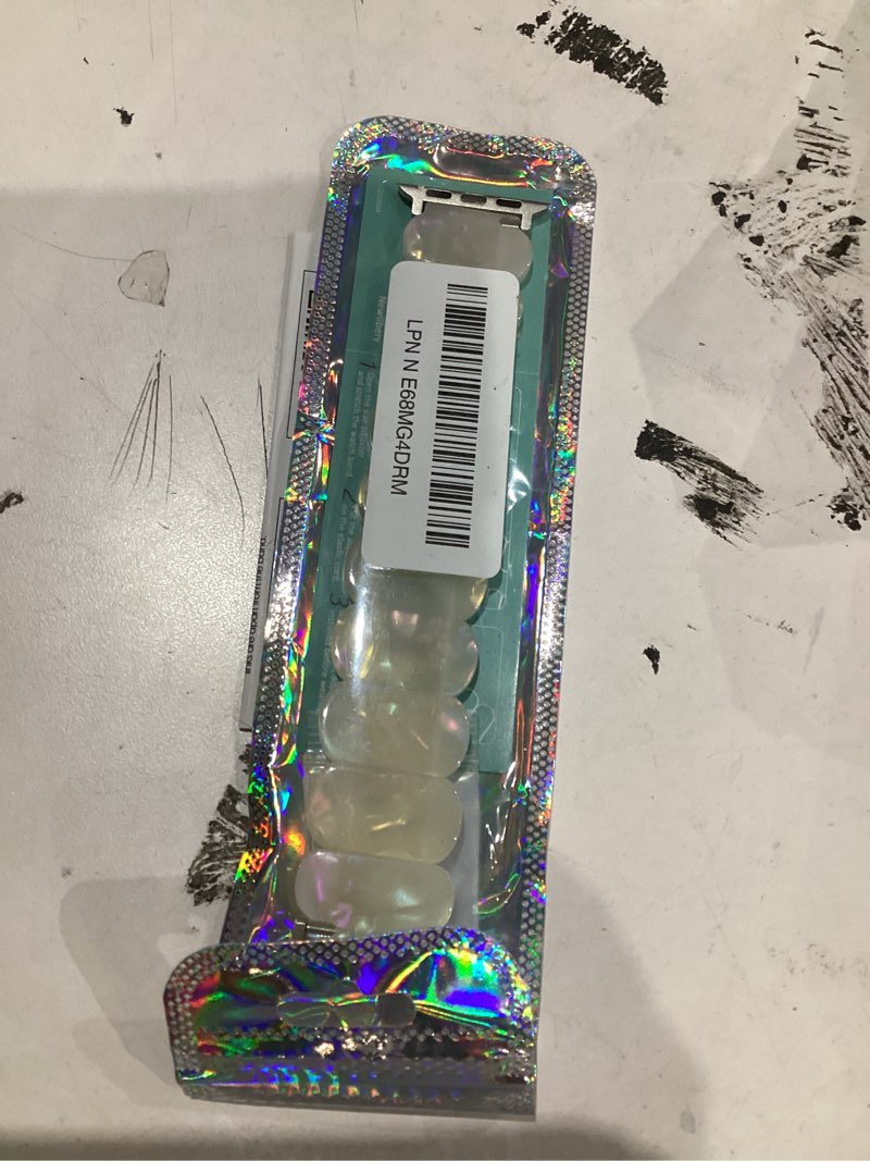 Condition photo showing Good Condition for newlibery resin stretchy watch bands women compatible with apple watch 38mm 40mm 41mm 42mm (s11/10) tortoise light bracelet beaded elastic strap for iwatch series11/10/9/8/7/6/5/4/3/2/1/se/ultra (m) ivory white m (6.1"-6.6")-38/40/41/42mm (s11/10)