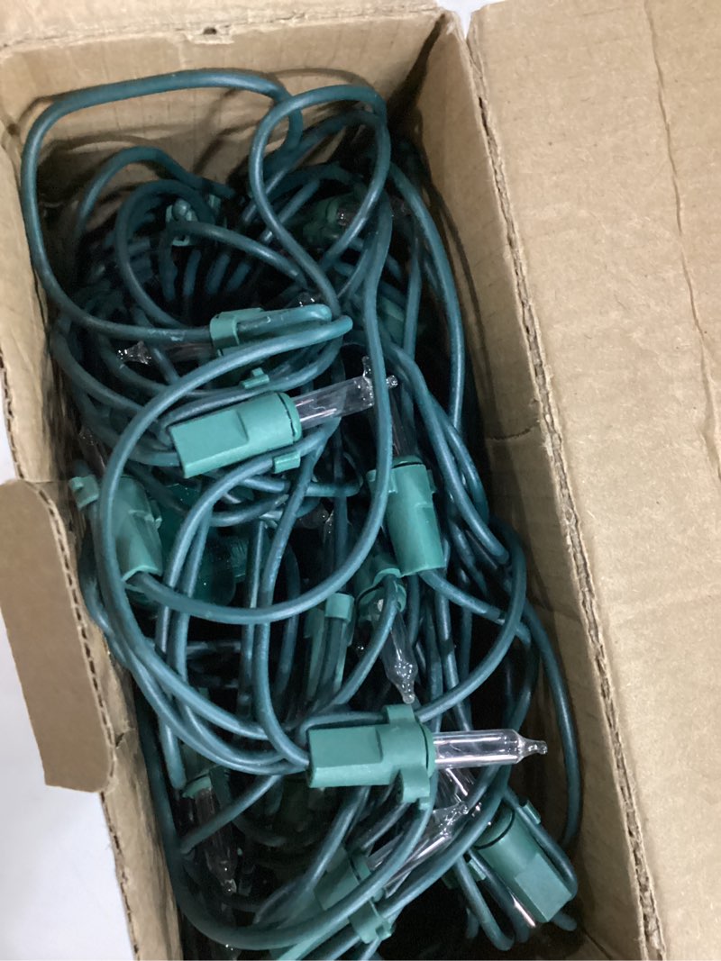 Condition photo showing As Is for Lomotech Christmas Net Lights - 6ft x 4ft 150 Count Incandescent Mesh Lights, Connectable UL Certified Waterproof Bushes for Christmas, Trees, Shrubs, Garden Outdoor Decorations (Warm White)