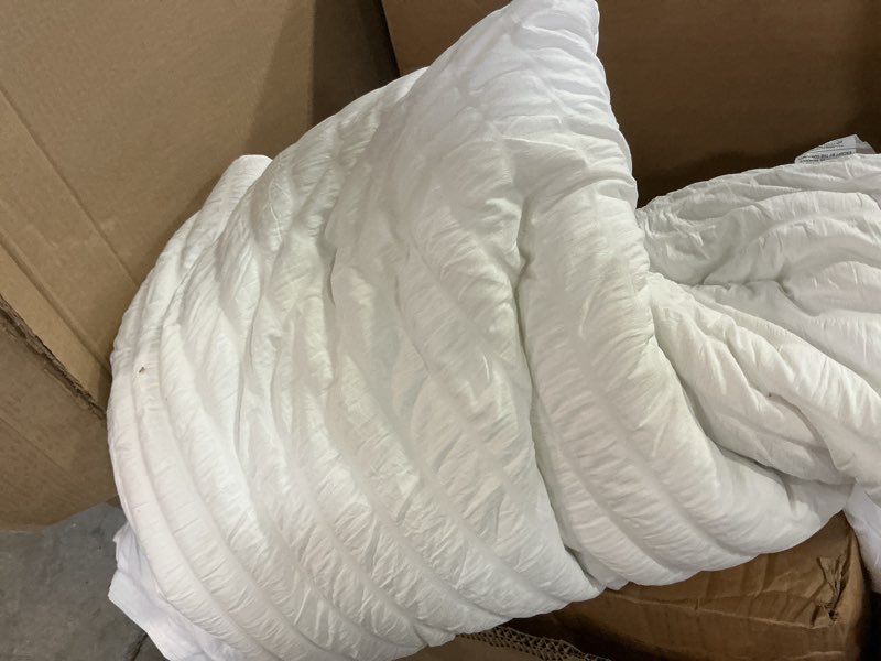 Condition photo showing As Is for cozylux oversized king comforter set white seersucker 7 pieces 120x98 bed in a bag comforter set with sheets, luxury soft bedding sets with down alternative comforter, sheets, pillowcases & shams
