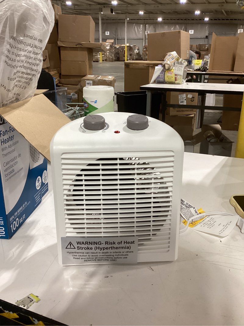 Condition photo showing Good Condition for 1k+ views last week Utilitech 1500 -Watt Fan Compact personal Indoor Electric Space Heater with Thermostat Item #5228416 | Model #BNS-15JW