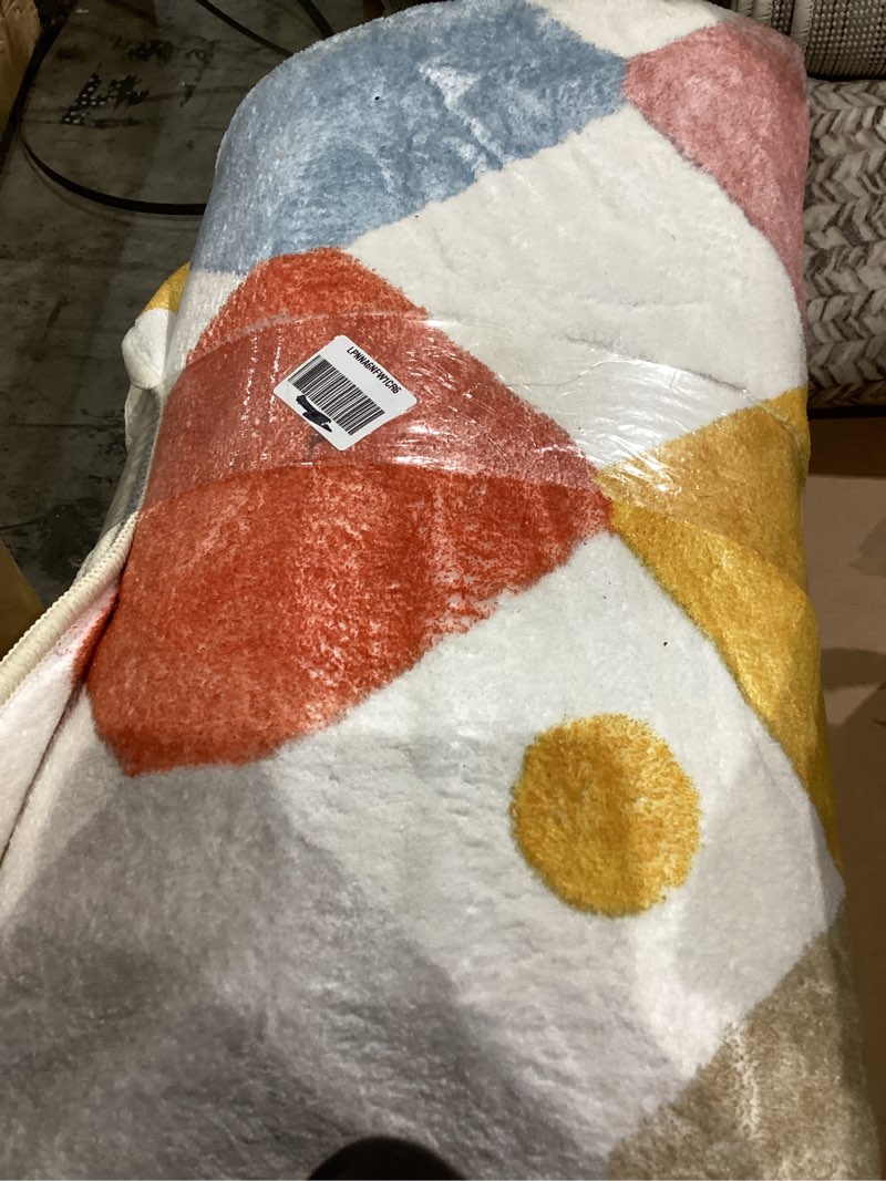 Condition photo showing Good Condition for item similar )))))jinchan macy 4x6 area rug for kids room modern colorful checkered diamond nursery rug indoor washable soft non slip carpet for playroom classroom bedroom dorm daycare living room circus on cream 4' x 6' (rectangular) diamond circus