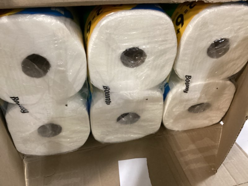Condition photo showing New/Like New for Bounty Quick-Size Paper Towels, White, 12 Family Triple = 40 Regular Rolls Family Triple 12 Rolls (141 Sheets)