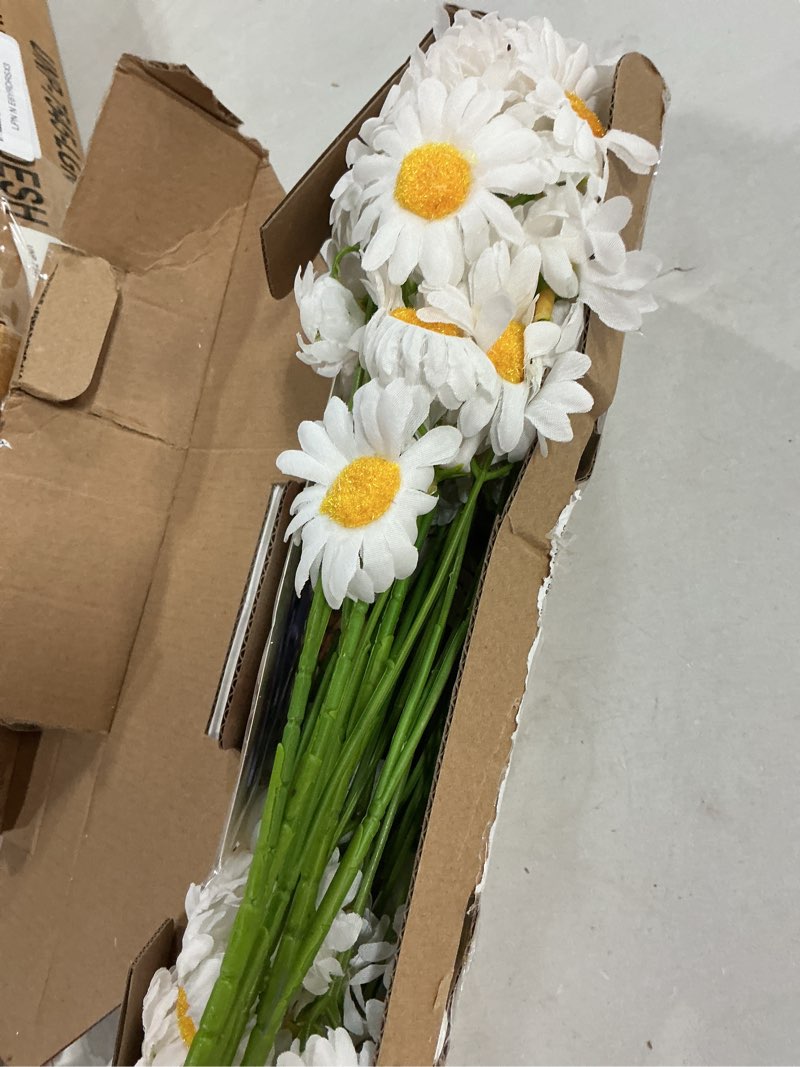 Condition photo showing Good Condition for amyhomie artificial flowers, silk daisy, artificial gerber daisy for home decoration, artificial daisy for wedding decoration (white)