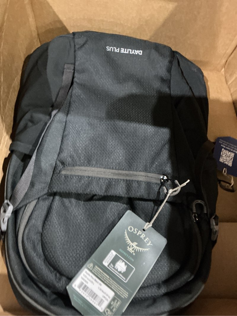 Condition photo showing Good Condition for osprey daylite plus commuter backpack – lightweight, everyday pack with laptop sleeve and water bottle pockets – ideal for work, school, and travel with versatile storage options, black