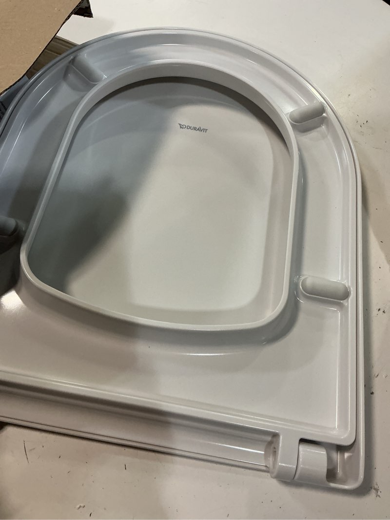 Condition photo showing Good Condition for seat and cover me by starck white hinges ss w. automatic closure 1 white