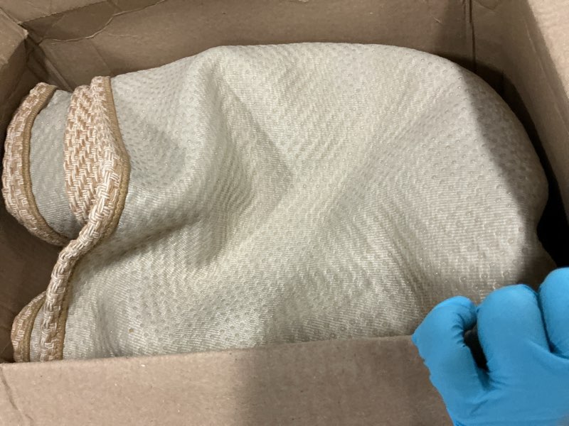 Condition photo showing Good Condition for IOHOUZE Washable Exrea Long Hallway Runner Rug 3x20 Non Slip Rubber Backed Kitchen Runner Entryway Runner Indoor, Woven Rug Carpet for Kitchen Hall Entryway Stair, Warm Beige/Orange/Apricot 3' x 20' (Runner) Warm Beige/Orange/Apricot