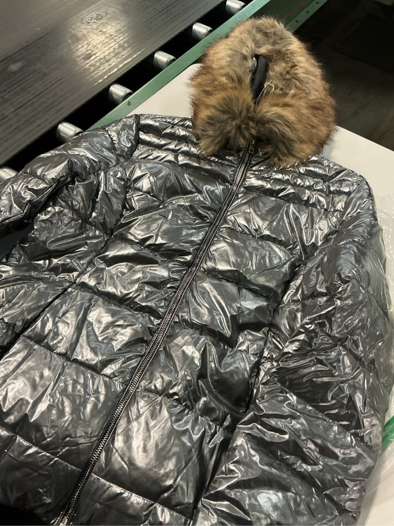 Condition photo showing Good Condition for Bellivera Womens Lightweight Puffer Jacket, Winter Coats for Women Warm Quilted Bubble Padded Hood Coat with Faux Fur Collar Sliver Medium