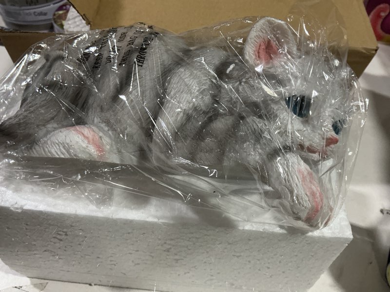 Condition photo showing New/Like New for Cat Outdoor Statues for Garden,Outside Decor Clearance for Yard Art Lawn Ornaments Porch Patio Balcony Home House,Cat Memorial Figurine,Gifts for Grandma Mom Women,Cute Kitten Memorial Grave Accessory Black