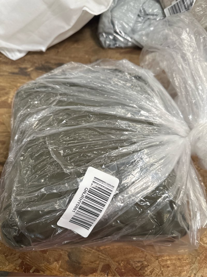 Condition photo showing Good Condition for classic organic percale duvet cover set, king/cal king, dusty olive