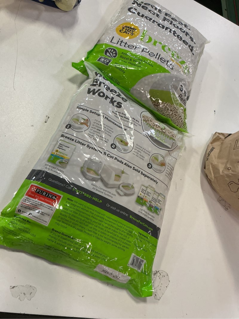 Condition photo showing Good Condition for Purina Tidy Cats Breeze Cat Litter Pellets Refill - 3.5 lb. Pouch Original Pellets Original 3.5 Pound (Pack of 6) 
