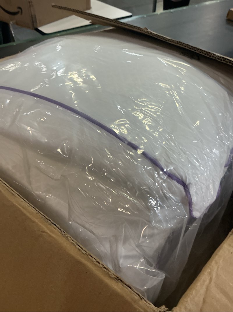 Condition photo showing New/Like New for JOLLYVOGUE Pillows King Size Set of 4, Washable Supportive Bed Pillows with Super Soft Down Alternative Fill, Luxury Fluffy Hotel Quality for Side, Back, and Stomach Sleepers 4 King