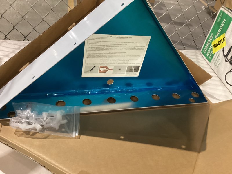 Condition photo showing Good Condition for floating corner shower bench kit-customizable appearance corner bench seatin (17"x17"x24") 17"×17"×24"