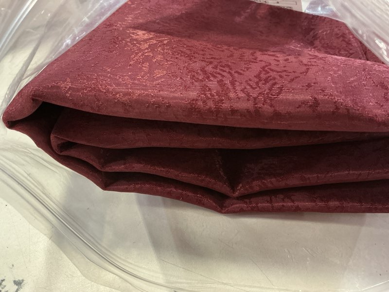 Condition photo showing Good Condition for Burgundy Jacquard Rectangle Tablecloth Exquisite Grain Design Waterproof and Wrinkle Resistant Table Cloth for Indoor Outdoor Parties Kitchen Dinning Room 60 Inch by 120 Inch Burgundy 60" x 120" (Rectangular)