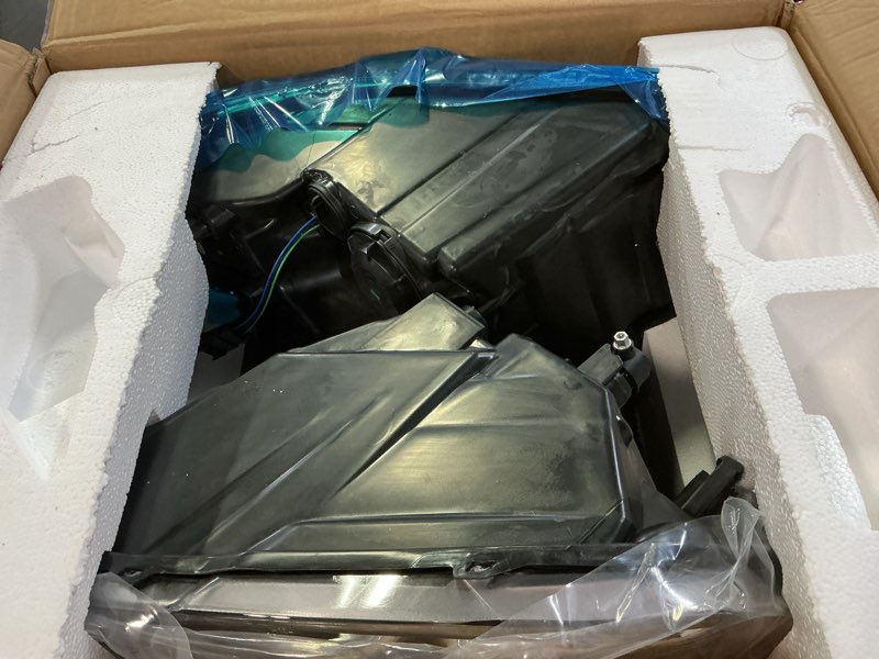 Condition photo showing Good Condition for headlights for 2009-2018 dodge ram 1500, for 2010-2018 dodge ram 2500 3500 with high/low beam bulbs, driver & passenger side(only fit quad-hole single headlight) a/chrome housing amber reflector clear lens oe replacement