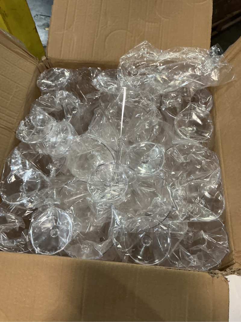 Condition photo showing Good Condition for Patelai 30 Pcs 10 oz Unbreakable Martini Glasses Set Disposable Plastic Martini Glasses Clear Stemmed Cocktail Cups Drinkware for Mousse Home Bar Restaurant Wedding Gift Festival Party Supplies
