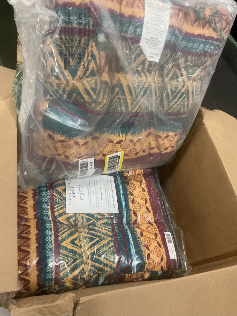 Condition photo showing New/Like New for Greenland Home Triple-Cushioned 18x18-inch Chair Pad - Seat Cushion, Single, Southwest, set of 2 