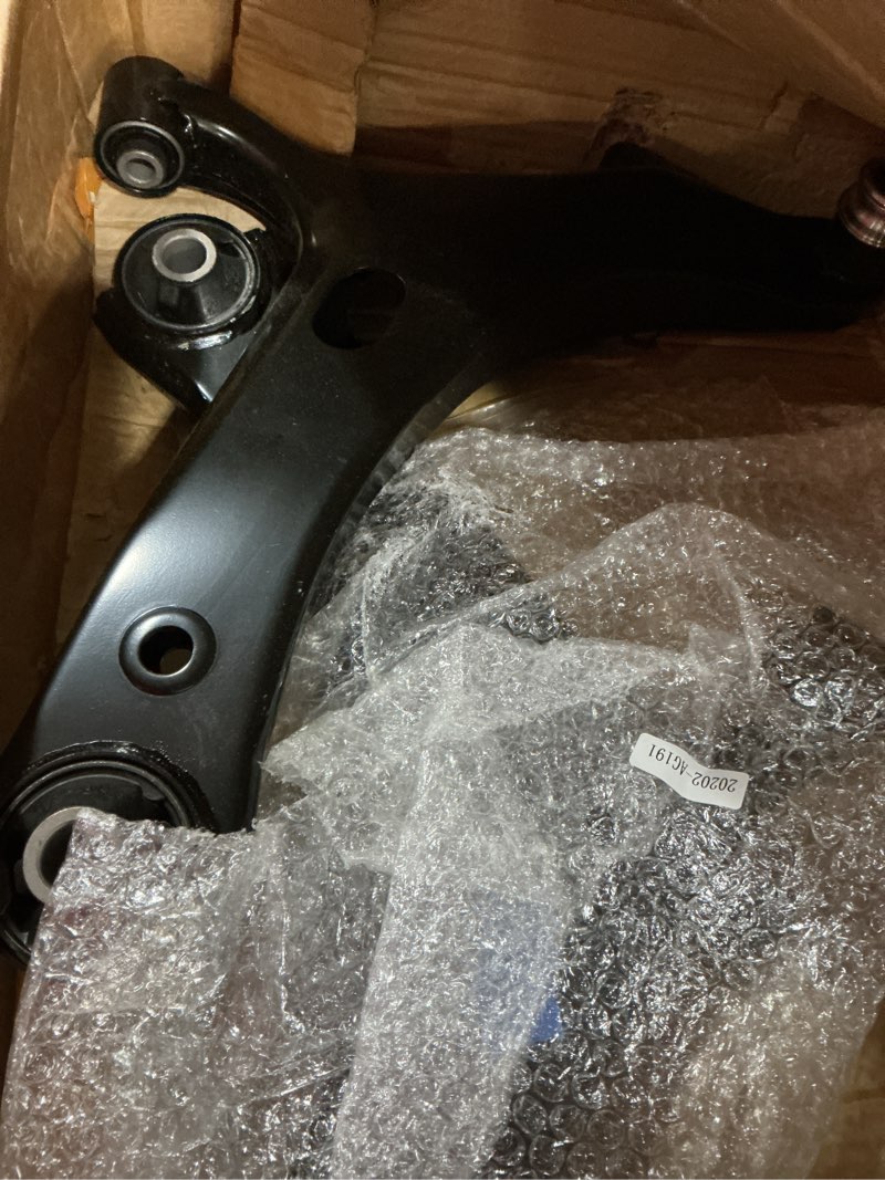 Condition photo showing New/Like New for newyall front left and right lower suspension control arm with ball joints for subaru impreza 2008-2011 legacy outback 2005-2009