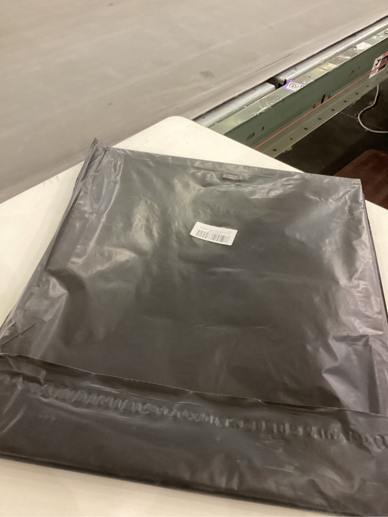 https://lotting-media.assets.bidfta.com/lotting_ffca4ece-9977-47e4-ac00-ab99acc7c86f