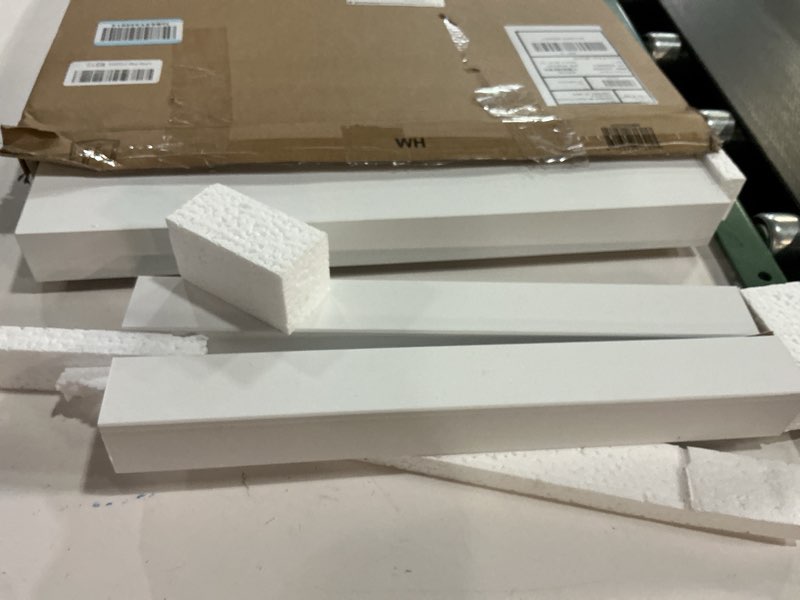 Condition photo showing Good Condition for Furinno Classic Square Parsons Side End Table, 1-Pack, White White Single