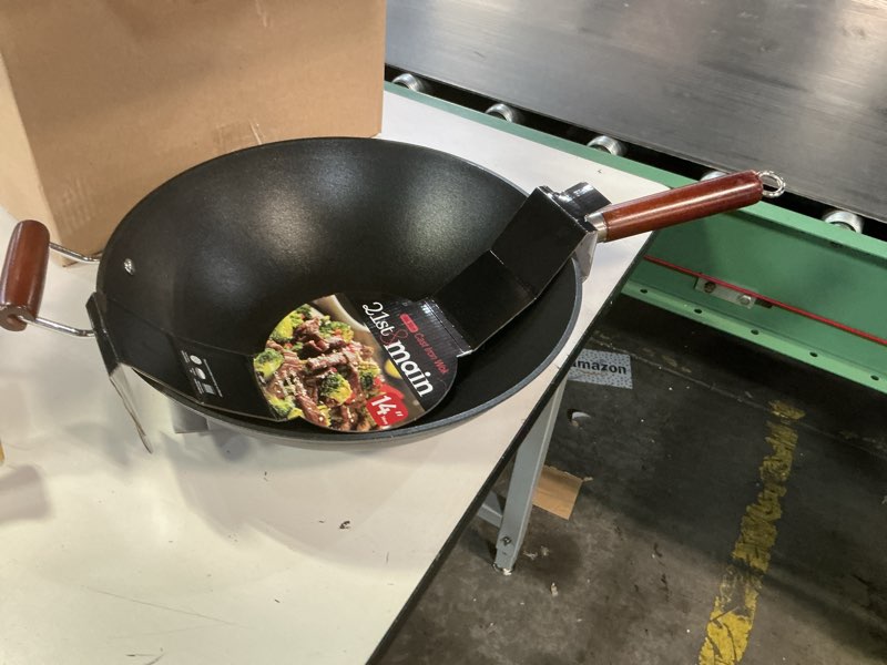 Condition photo showing Good Condition for 21st & main light weight cast iron wok, stir fry pan, wooden handle, 14 inch, chef’s pan, pre-seasoned nonstick, commercial and household, for chinese japanese and others cooking