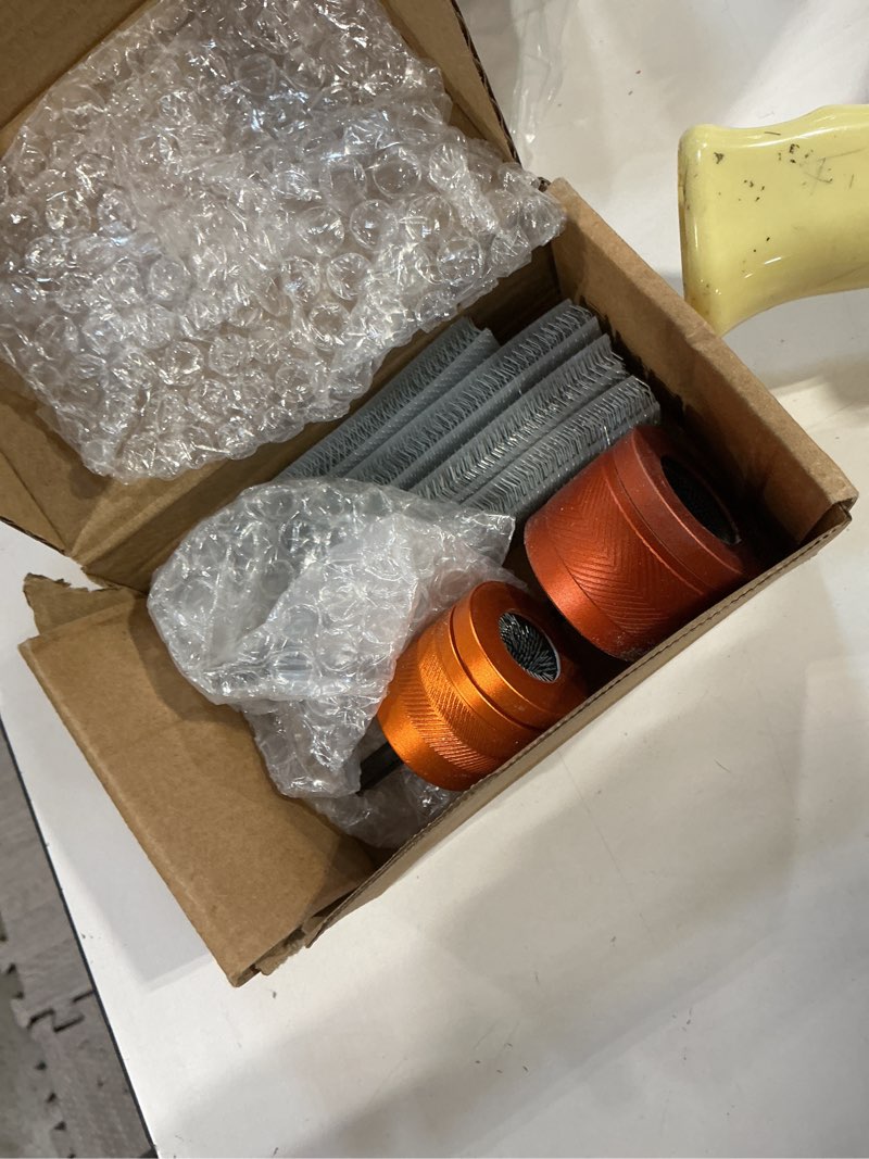 Condition photo showing Good Condition for copper pipe cleaner for drill, 1/2" &3/4" aluminum alloy brush set,8 heavy-duty replaceable blades, 1/4" hex shank for max durability & efficiency on copper, iron, aluminum pipes high quality 1/2",3/4"