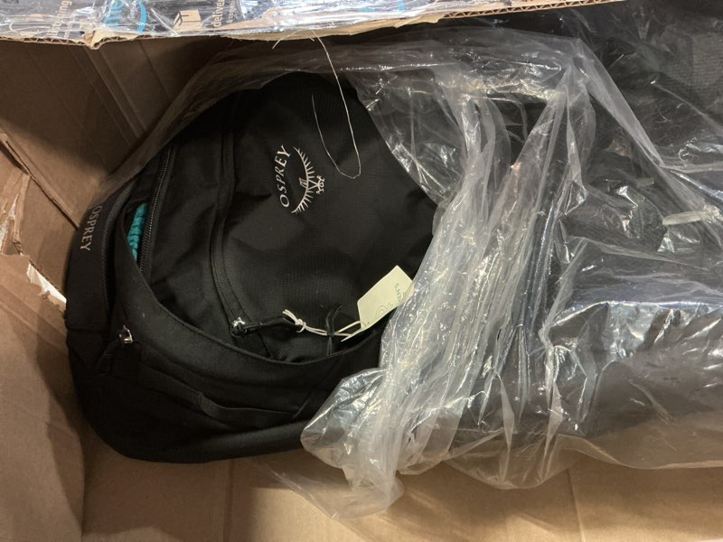 Condition photo showing Good Condition for osprey fairview women's wheeled travel backpack 36l black