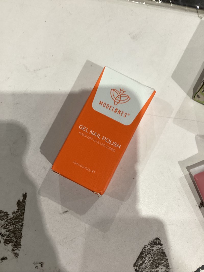 Condition photo showing New/Like New for modelones Cat Eye Gel Nail Polish Green Gel Nail Polish Sparkle Reflective Shimmer Glitter Green Christmas Polish 9D with Magnetic Soak Off LED Nail Art DIY 15 ML A06- Glitter Green Cat Eye 0.5 Fl Oz (Pack of 1)