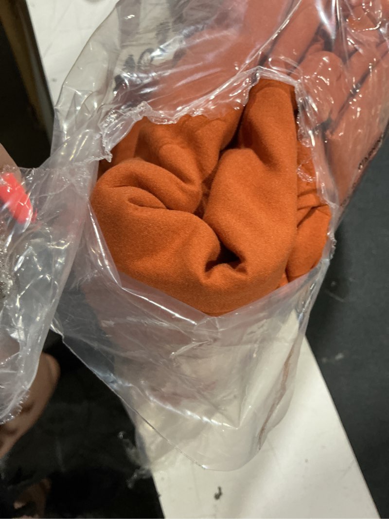 Condition photo showing Good Condition for bedsure terracotta duvet cover king size - 3 pieces prewashed cotton-like extra soft bedding set, includes 1 duvet cover 104x90 inches with zipper closure & 2 pillow shams, comforter not included 08 - terracotta (no comforter) king (104" x 90")