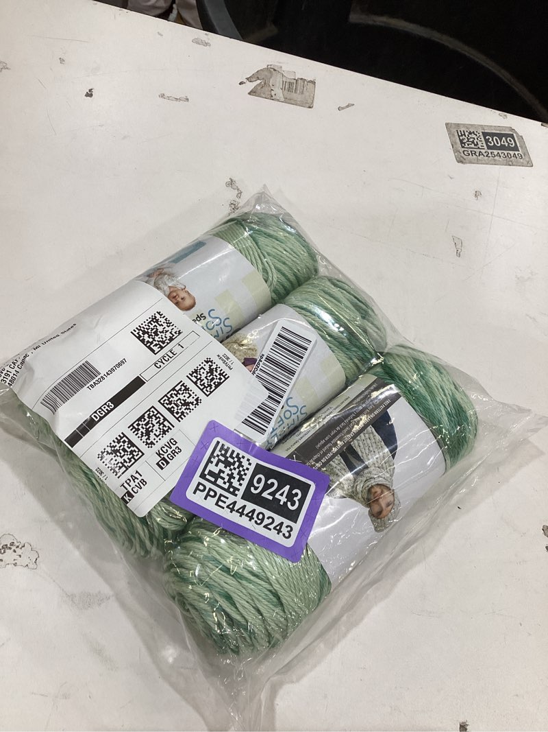 Yarn green